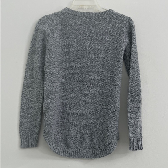 H&M Women's Gray Crew Neck Sweater - Picture 6 of 6